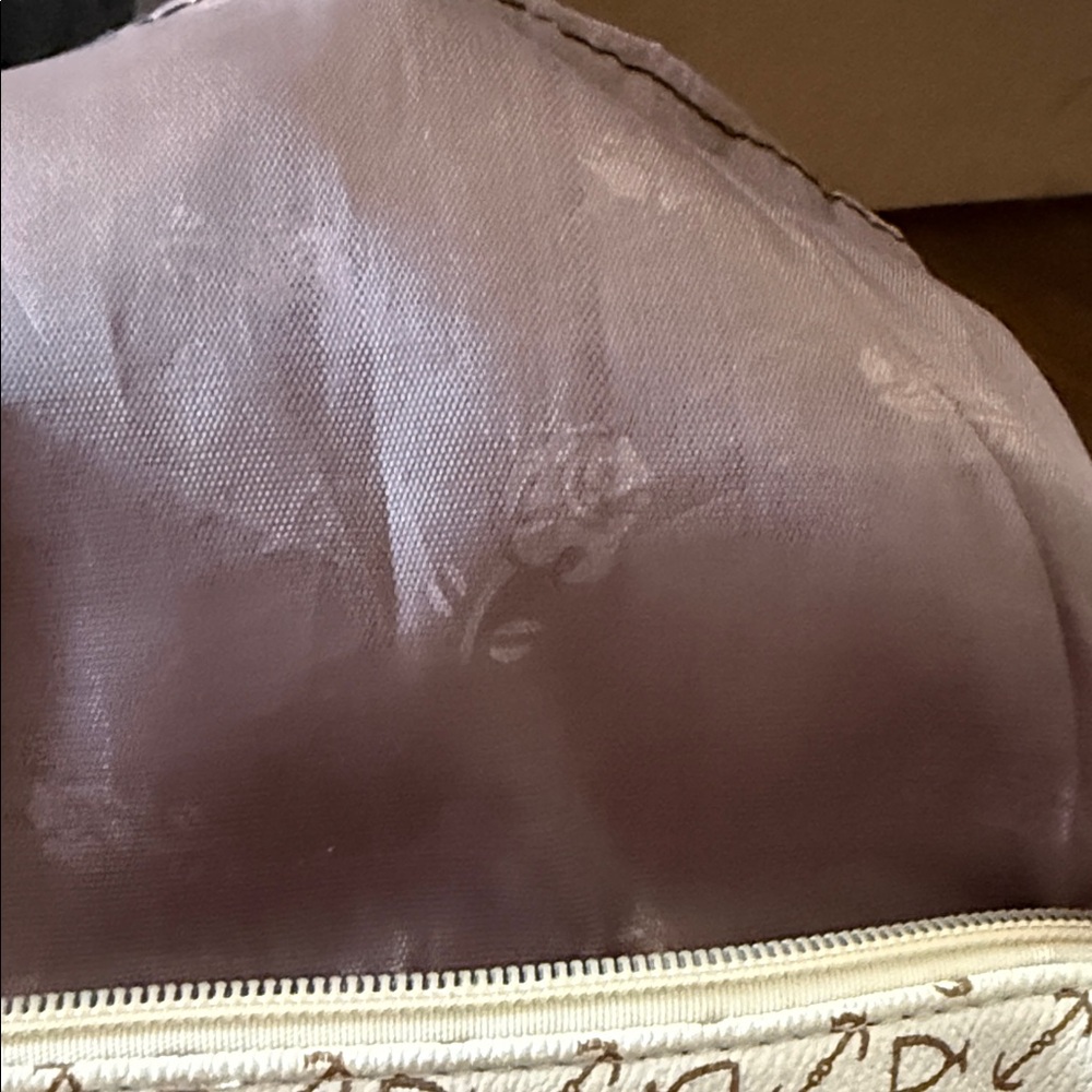 Patterned Beige Cosmetic Pouch - image 3